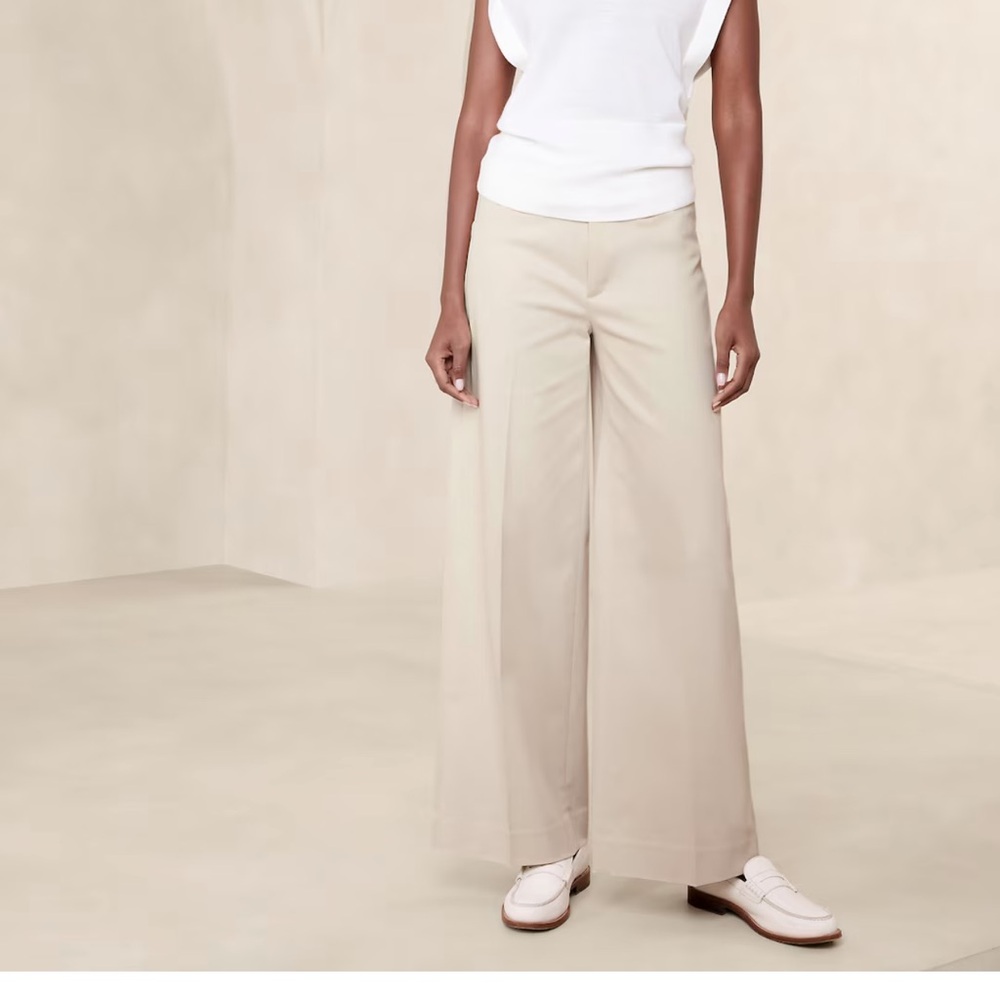 Banana Republic Wide-Leg Cream Trousers